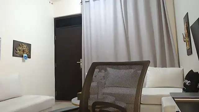 Horny princes online show from May 9, 2026, 5:51 pm