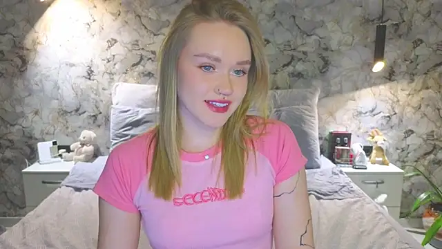 Aurora Golden1 online show from November 6, 2025, 4:30 pm