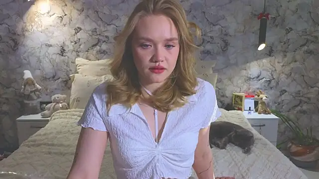 Aurora Golden1 online show from April 1, 2026, 1:06 am