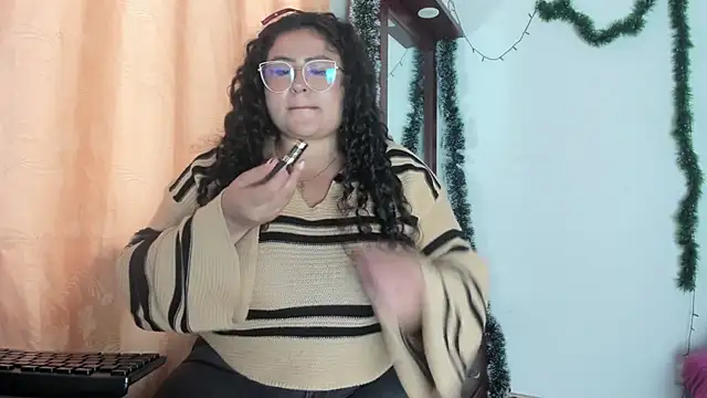 jessica hot 28 online show from December 20, 2025, 7:54 pm