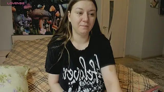 Snapshot of AlisaBacker chatting on October 30, 2025, 12:50 pm AlisaBacker online show from October 30, 2025, 12:50 pm