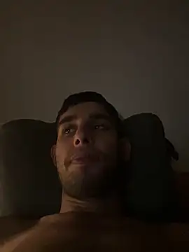 Snapshot of Kbadjauri chatting on October 31, 2025, 9:27 pm Kbadjauri online show from October 31, 2025, 9:27 pm