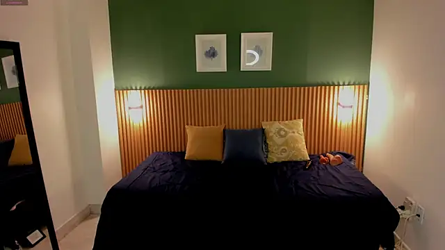 kristen kassi online show from April 14, 2026, 7:53 pm