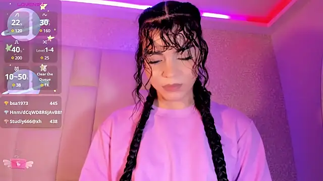 Summer walkerr online show from February 9, 2025, 6:47 pm