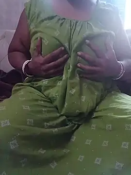 Ivy-09 online show from January 7, 2026, 9:23 am