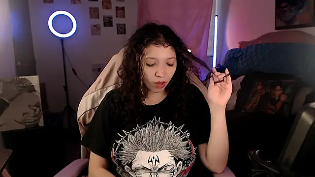 AllyDonfort online show from April 16, 2026, 10:45 pm