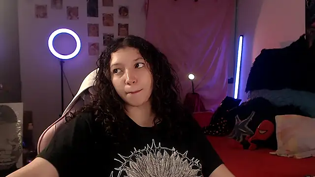 Snapshot of AllyDonfort chatting on June 19, 2026, 10:57 pm AllyDonfort online show from June 19, 2026, 10:57 pm