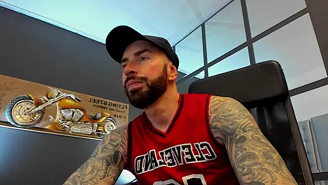 AronGrant online show from February 14, 2026, 9:39 am