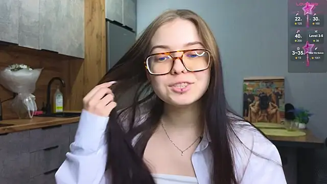 doll lol  online show from January 15, 2025, 5:47 pm