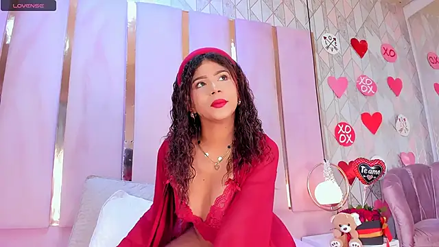 Snapshot of AlinaSweett chatting on February 14, 2025, 3:15 pm AlinaSweett online show from February 14, 2025, 3:15 pm