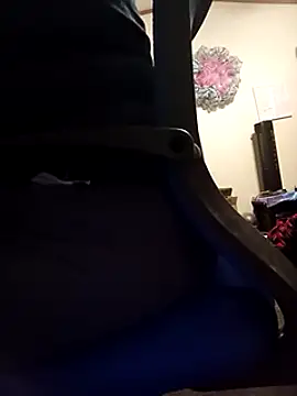 Snapshot of missthickness35_Pika chatting on February 9, 2025, 5:29 am missthickness35 Pika online show from February 9, 2025, 5:29 am