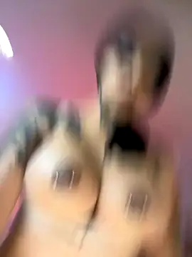 Snapshot of AbbyFtLuna chatting on October 11, 2025, 7:12 pm AbbyFtLuna online show from October 11, 2025, 7:12 pm