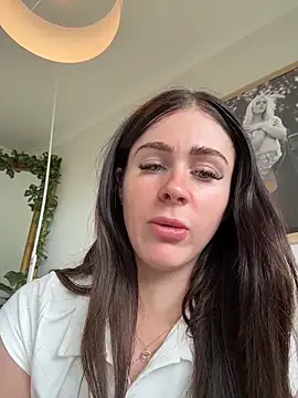 aus queen online show from March 23, 2026, 10:58 pm