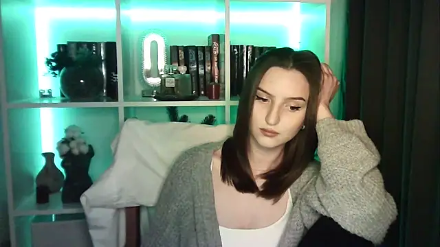 X Alisa online show from April 27, 2026, 6:28 pm