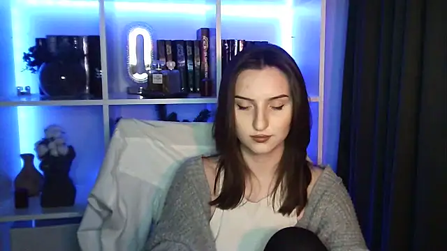 X Alisa online show from April 28, 2026, 7:19 pm