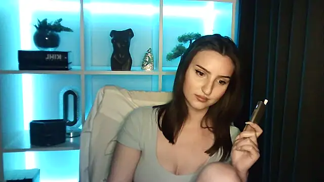 Snapshot of X_Alisa chatting on May 11, 2026, 5:32 pm X Alisa online show from May 11, 2026, 5:32 pm