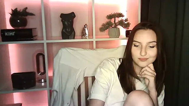 X Alisa online show from July 15, 2026, 6:13 pm