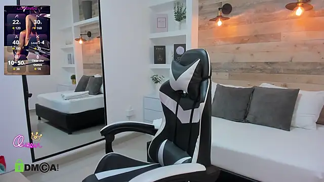 candy summer28 online show from April 16, 2026, 7:25 pm