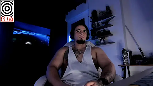 kingbear777 online show from November 21, 2025, 12:37 pm