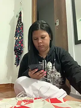 KeyshaRous online show from December 9, 2024, 2:56 am