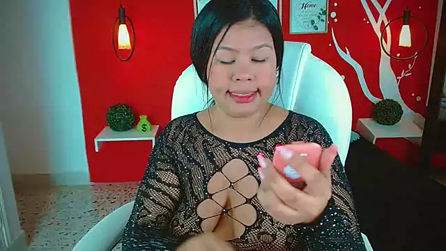 KeyshaRous online show from December 14, 2024, 4:42 pm