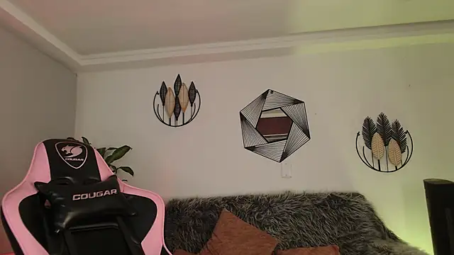 Mayli-x online show from March 16, 2025, 7:26 am