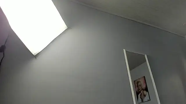 Snapshot of ScarletGV chatting on June 27, 2026, 3:33 am ScarletGV online show from June 27, 2026, 3:33 am