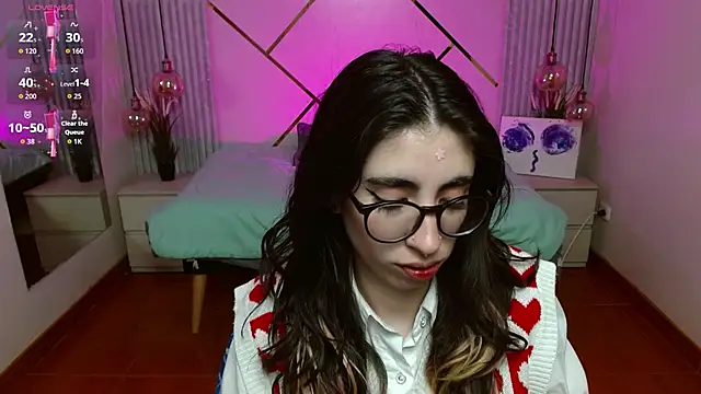 LenaRoses online show from February 6, 2026, 9:29 pm