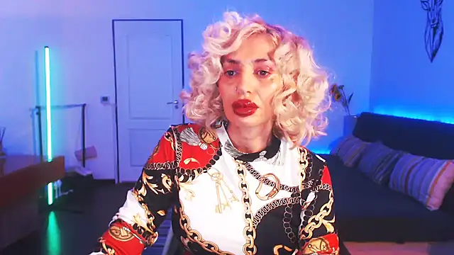 beauty chl0e online show from December 26, 2024, 8:11 pm