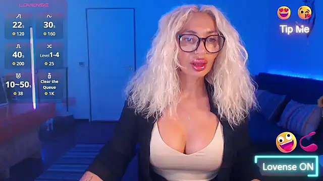 beauty chl0e online show from September 19, 2025, 7:14 pm