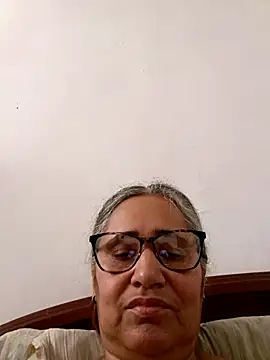 Snapshot of _candi chatting on April 23, 2026, 1:35 pm candi online show from April 23, 2026, 1:35 pm
