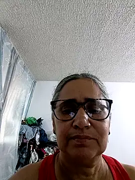 Snapshot of _candi chatting on April 26, 2026, 11:52 am candi online show from April 26, 2026, 11:52 am