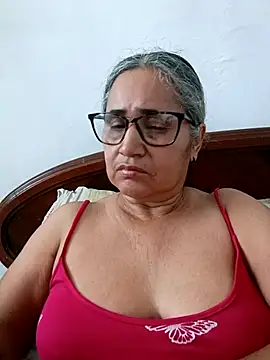 Snapshot of _candi chatting on April 27, 2026, 1:31 pm candi online show from April 27, 2026, 1:31 pm
