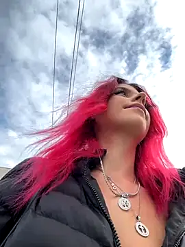 RiriRoseey online show from October 18, 2025, 6:58 am