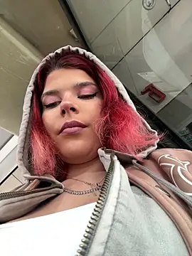 RiriRoseey online show from March 23, 2026, 9:02 am