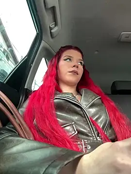 RiriRoseey online show from April 10, 2026, 7:57 am