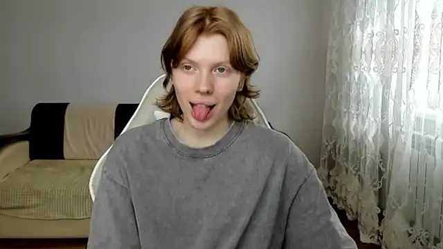 StellaDavis online show from April 6, 2026, 10:16 am