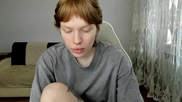 StellaDavis online show from June 2, 2026, 8:38 am