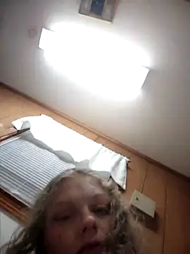 Snapshot of AriellaTaylor chatting on December 10, 2024, 10:17 am AriellaTaylor online show from December 10, 2024, 10:17 am