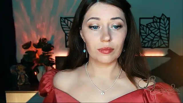 MissBeverlyMills online show from January 25, 2025, 2:25 pm