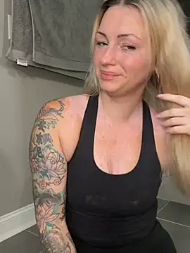 MaggieMayI89 online show from July 11, 2026, 12:52 pm
