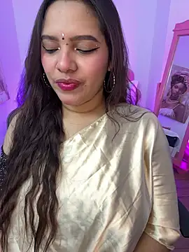 krishaa  online show from February 18, 2026, 7:43 pm