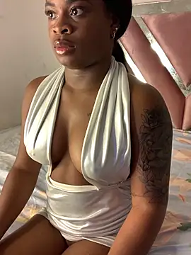 Snapshot of Tamara_Lubezkii chatting on January 15, 2025, 6:19 pm Tamara Lubezkii online show from January 15, 2025, 6:19 pm