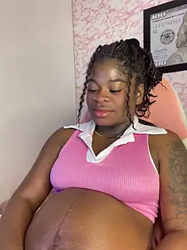 Snapshot of Tamara_Lubezkii chatting on September 18, 2025, 9:50 pm Tamara Lubezkii online show from September 18, 2025, 9:50 pm