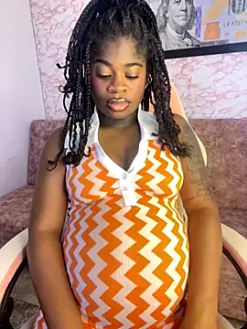 Snapshot of Tamara_Lubezkii chatting on September 30, 2025, 7:08 pm Tamara Lubezkii online show from September 30, 2025, 7:08 pm