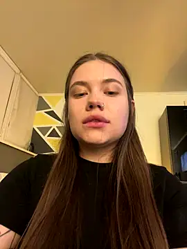 Vikki toriya online show from September 26, 2025, 9:30 pm