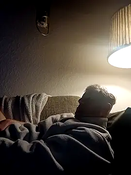 MArciQuarky online show from March 5, 2025, 9:15 pm