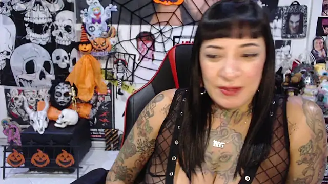 Rollyderolandia666 online show from October 22, 2025, 10:53 pm