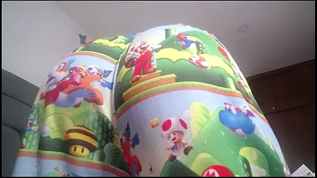 Yinn Silver online show from September 23, 2025, 6:49 am