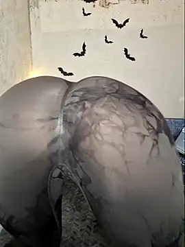 Snapshot of Erotic_Synth_Goddess chatting on March 9, 2025, 5:49 pm Erotic Synth Goddess online show from March 9, 2025, 5:49 pm